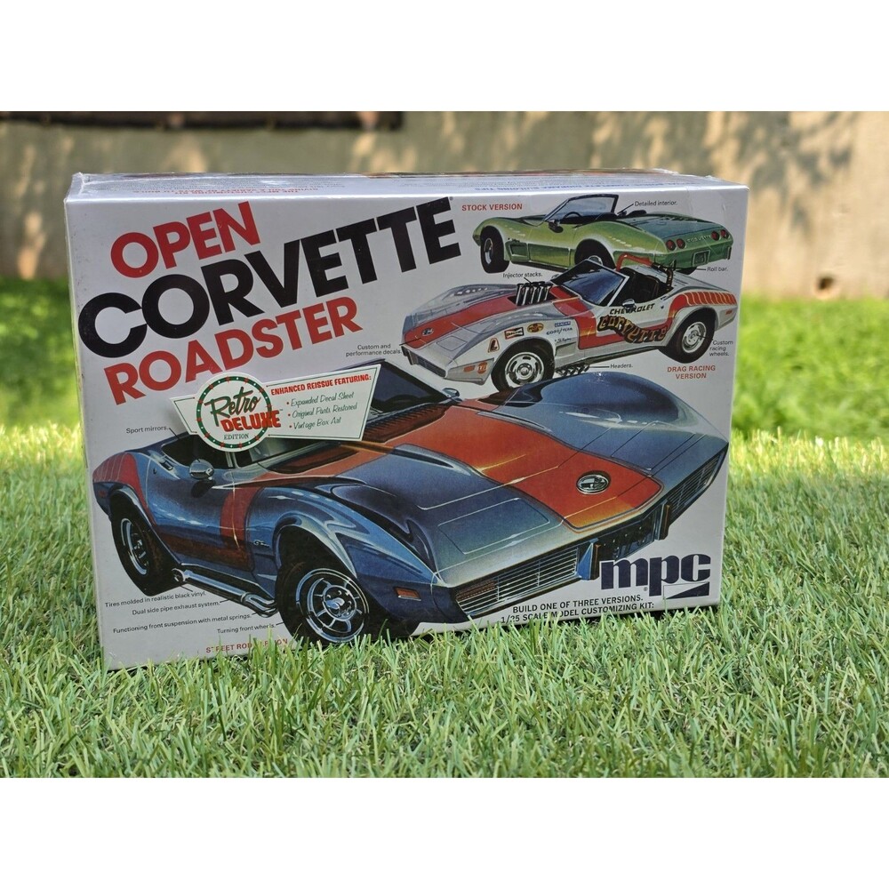 MPC Open Corvette Roadster 1/25 Scale Retro Deluxe Model Kit 3-in-1 New Sealed*